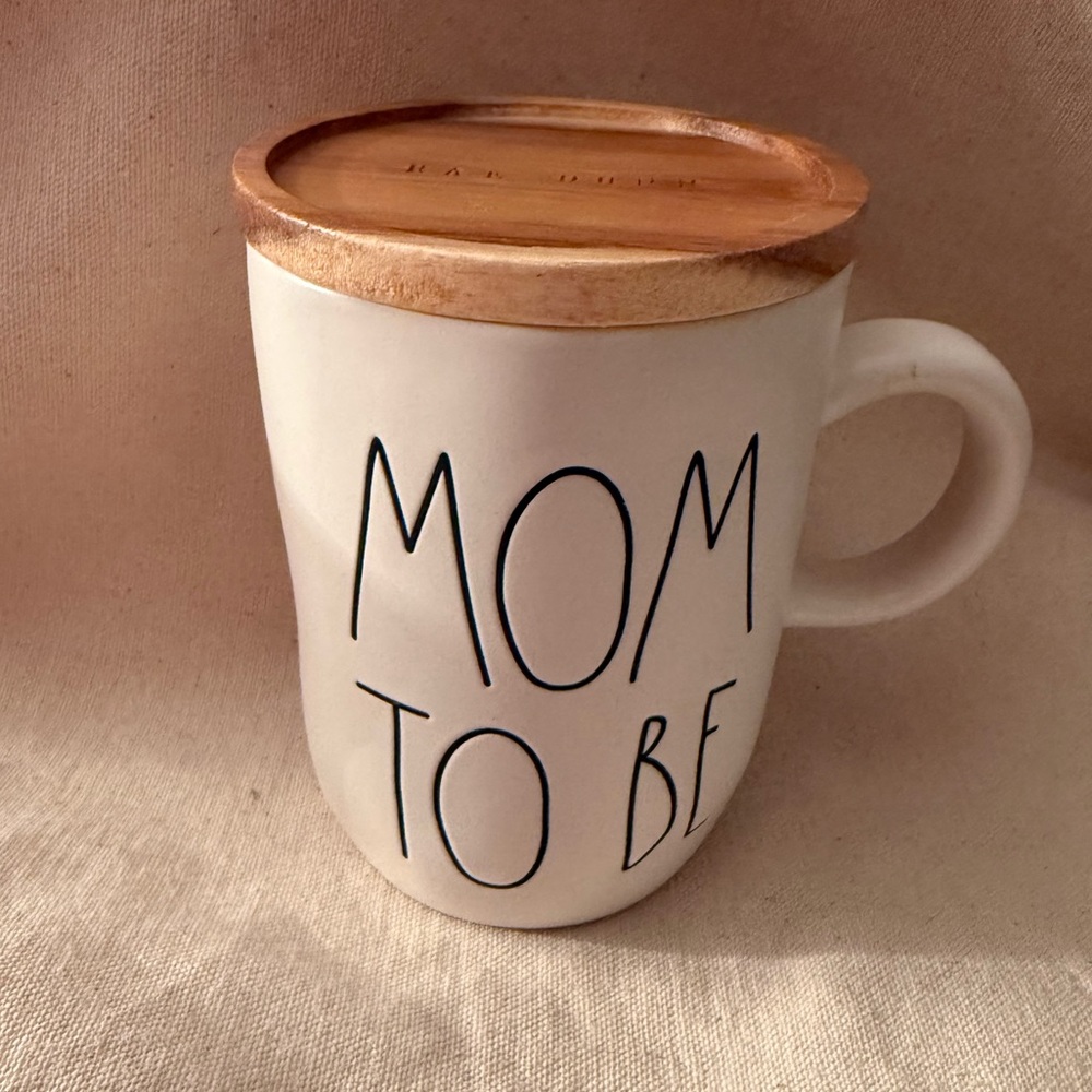 MOM TO BE  wooden lid mug by RAE DUNN
